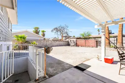 1000 Rockaway Street Patio