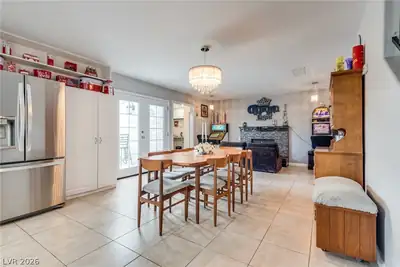 836 Vermillion Drive Dining Area