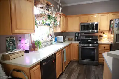 7824 Menelaus Avenue, Las Vegas, NV 89131 Kitchen