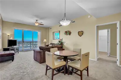 8255 Las Vegas Boulevard 1205 Dining Area