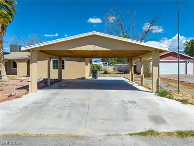 510 East Simkins Road Parking