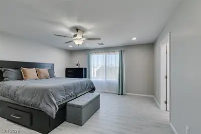 70 Pikiariki Court Bedroom