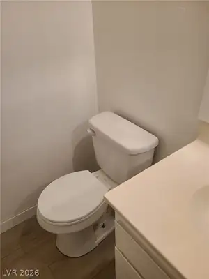 1133 Willow Tree Drive B Primary Bathroom