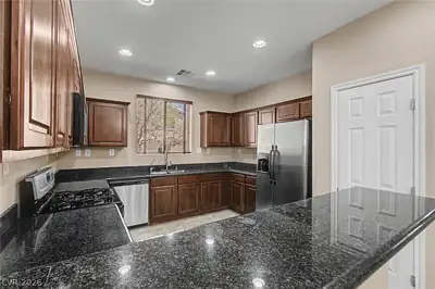 9048 Corrines Point Street Kitchen