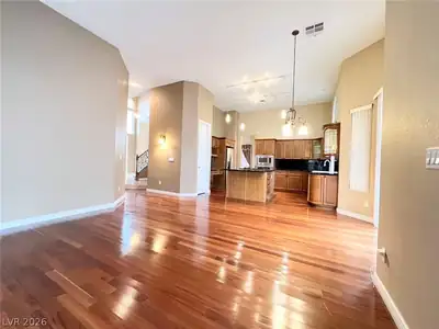 2105 Eaglepath Circle Living Room