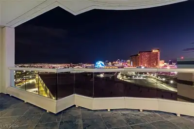 2877 Paradise Road 2102, Las Vegas, NV 89109 Balcony