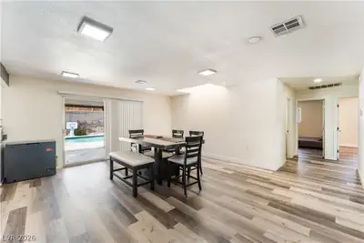3313 El Camino Real Dining Area