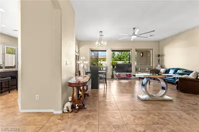 3290 Squire Street Living Room