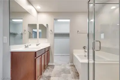 126 Pivot Avenue Primary Bathroom