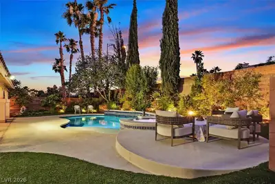 3739 Broadmead Street Pool