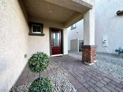 1647 Sandia Rock Avenue Entry