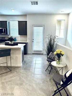 658 Anemone Lane Dining Area