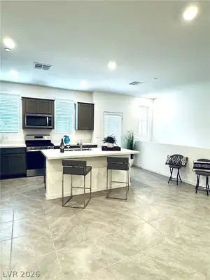 658 Anemone Lane Kitchen