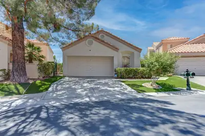 8953 Diamond Falls Drive, Las Vegas