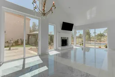 8953 Diamond Falls Drive Living Room