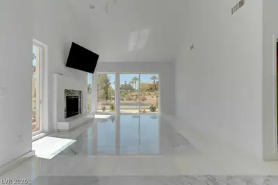 8953 Diamond Falls Drive Living Room