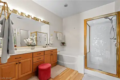 2840 Anteres Street Primary Bathroom