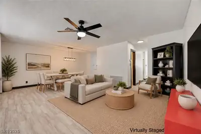 573 Greenbriar Townhouse Way 
