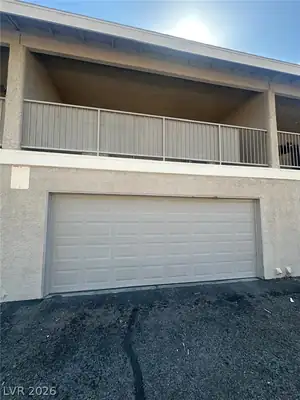 100 South Crestline Drive 56 Garage
