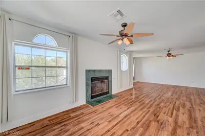 8716 Nautical Bay Lane Living Room