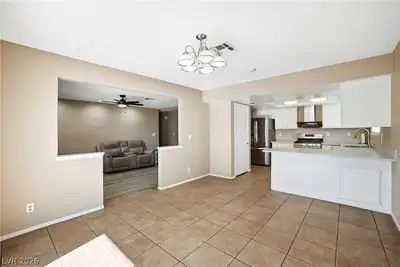 1865 Continental Avenue Dining Area