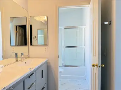 8249 Apple Spice Street, Las Vegas, NV 89143 Primary Bathroom