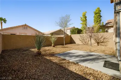10921 Calistoga Springs Court Yard