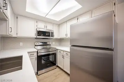 5355 Rod Court 104 Kitchen