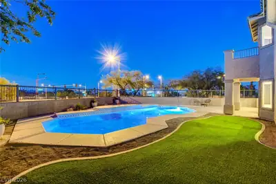 10600 Olivebranch Avenue Pool