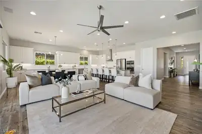 6312 Lautman Ridge Court Living Room