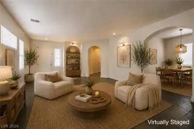 178 Castle Course Avenue Living Room