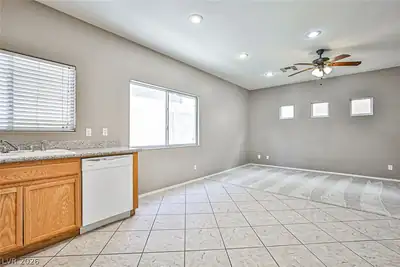 9911 Concho River Avenue Dining Area
