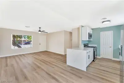 2210 Packard Place Kitchen
