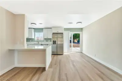 2210 Packard Place Dining Area