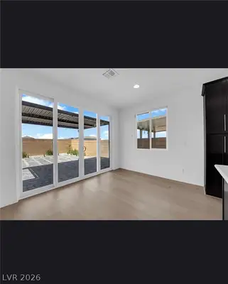 4066 Painted Lady Avenue Dining Area