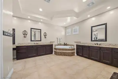 9843 Cathedral Pines Avenue Primary Bathroom