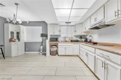 4326 East Saint Louis Avenue Kitchen