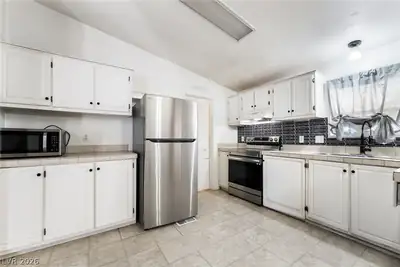1551 West Wilson Road Kitchen