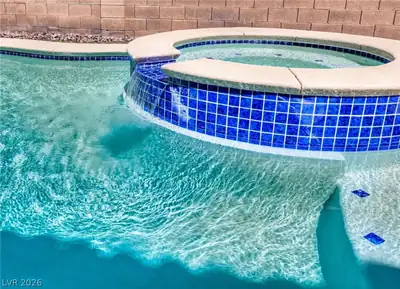 9060 Cedar Door Avenue Pool