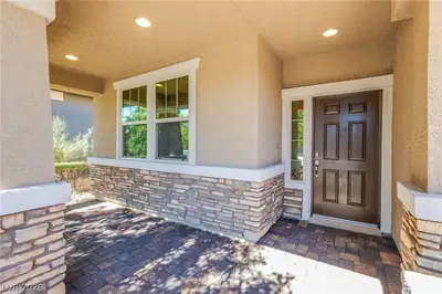 379 Pretissimo Lane Entry