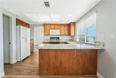 2880 Reef Bay Lane Kitchen