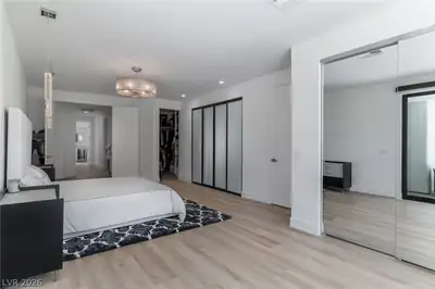 8633 Robinson Ridge Drive Bedroom