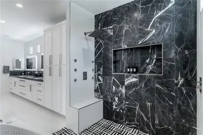 8633 Robinson Ridge Drive Primary Bathroom