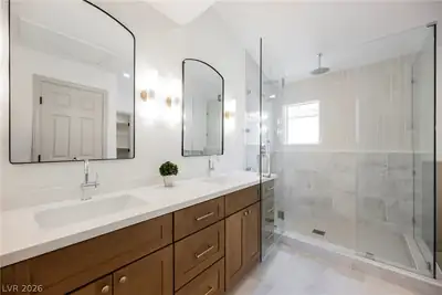 3415 Evening Sun Drive Primary Bathroom
