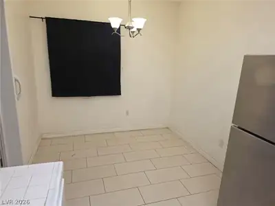 2110 Los Feliz Street 1051 Dining Area