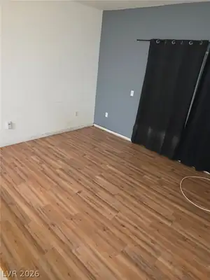 2110 Los Feliz Street 1051 Living Room