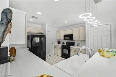 1472 Creslow Court 101 Kitchen