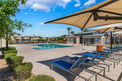 2830 Matador Red Avenue Pool
