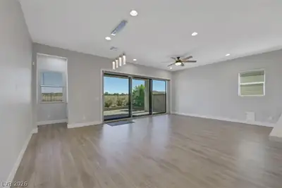 8612 Dusty Quail Drive Living Room