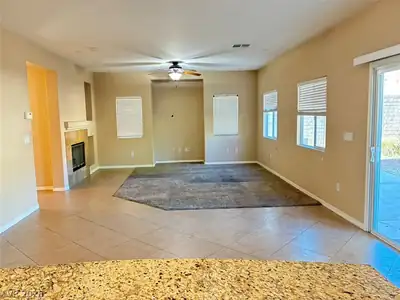 940 Encorvado Street Living Room
